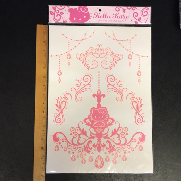 Hello Kitty Sanrio Glow in the Dark Wall Decals - Picture 5 of 10